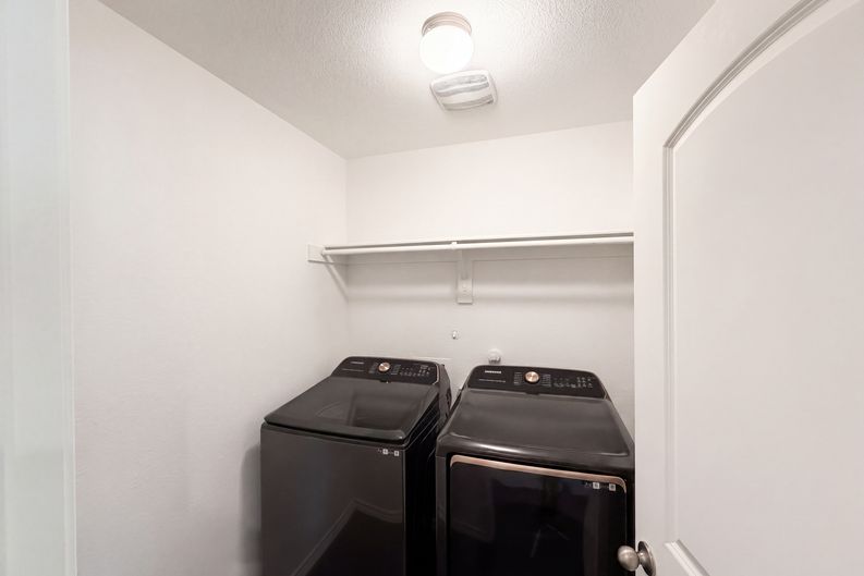 Photo 16 of 19 of 1631 Glade Meadows Dr, Joshua, TX