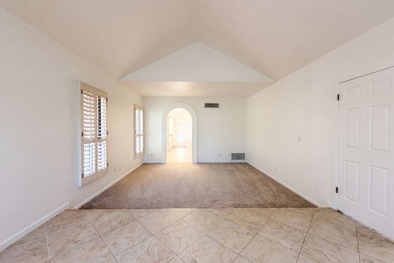 Photo 9 of 38 of 13816 N 50th St, Scottsdale, AZ