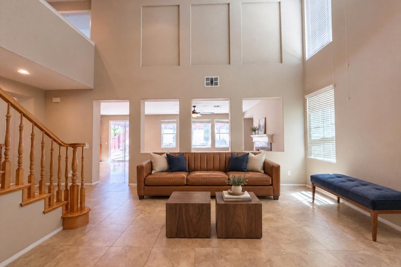 Photo 3 of 32 of 17780 Sweetgum Ln, Canyon Country, CA
