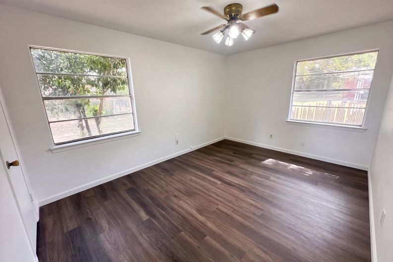 Photo 4 of 16 of 501 Ridge St, Copperas Cove, TX