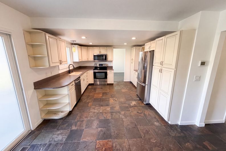 Photo 14 of 39 of 20890 E Sussex Ct, Parker, CO