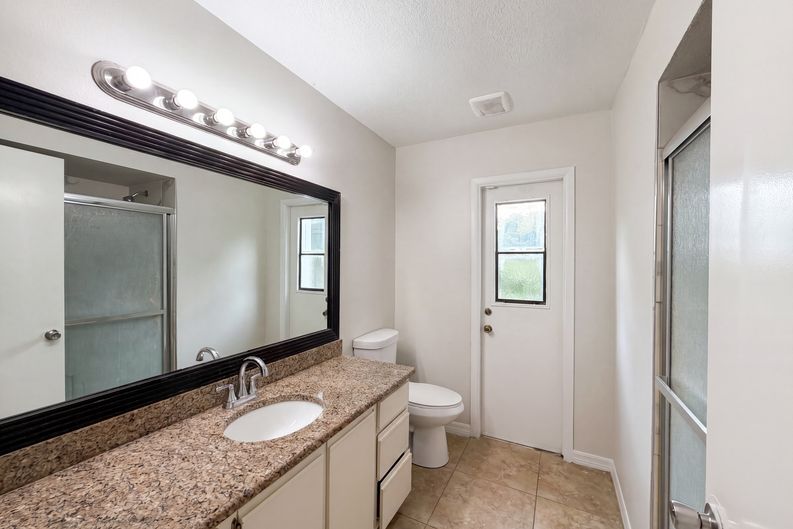 Photo 14 of 18 of 3143 Boxelder St, Deltona, FL