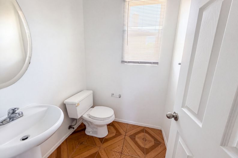 Photo 19 of 28 of 3147 W Lingard St, Lancaster, CA