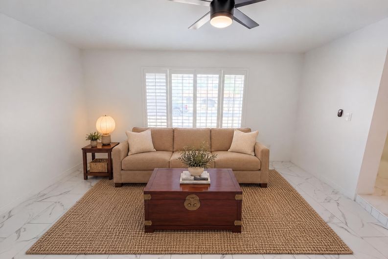 Photo 6 of 37 of 4427 W Dahlia Dr, Glendale, AZ