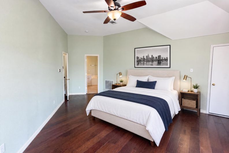 Photo 14 of 22 of 3606 Fairlands Dr, Richardson, TX