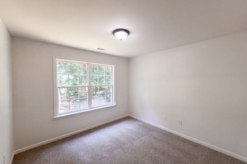 Photo 15 of 26 of 275 Forrest Ave, Fayetteville, GA
