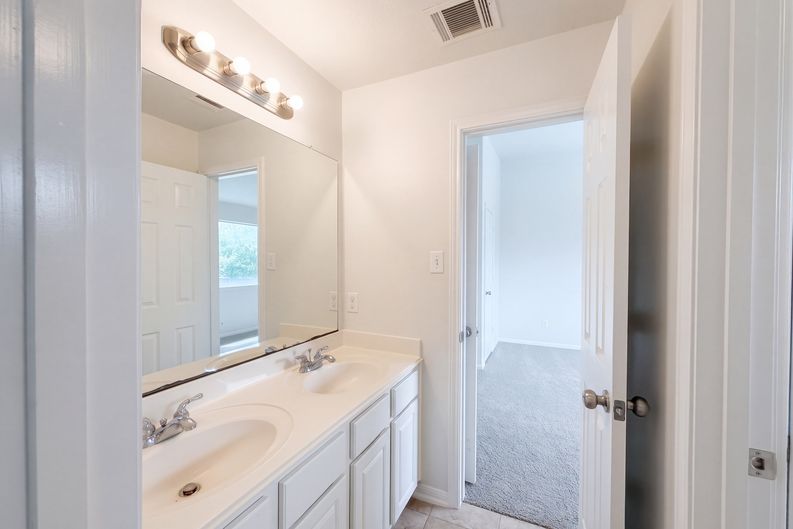 Photo 37 of 45 of 1702 Corona Del Mar Dr, Missouri City, TX