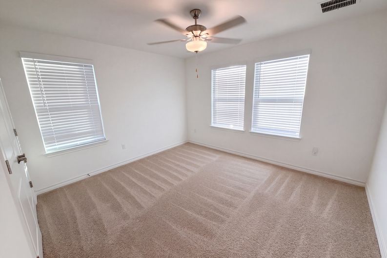 Photo 13 of 24 of 17325 Casanova Ave, Pflugerville, TX