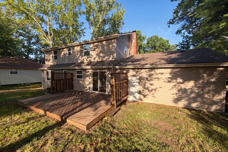 Photo 14 of 19 of 5243 N Lydia Ave, Kansas City, MO