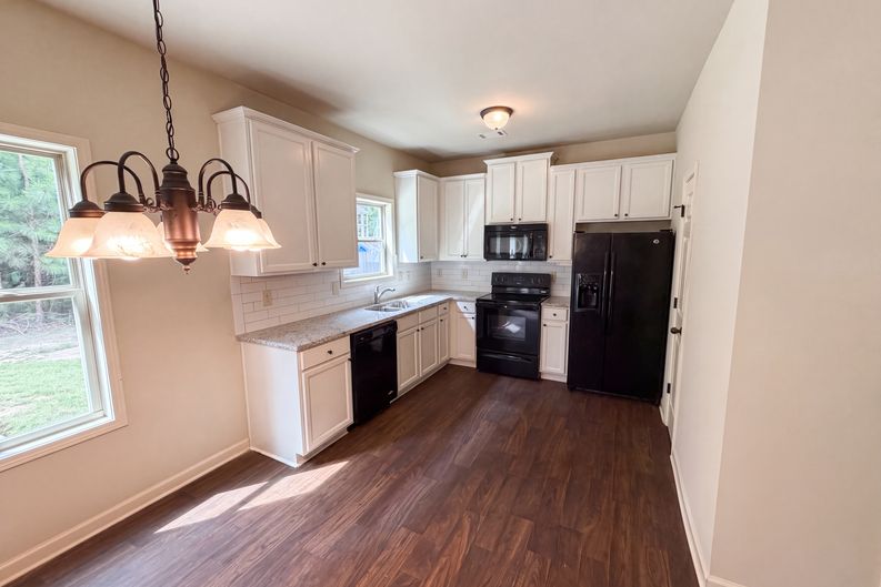 Photo 13 of 45 of 1036 Glenwyck Dr, Braselton, GA