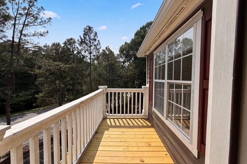 Photo 18 of 19 of 131 Bentley Pl, Tucker, GA