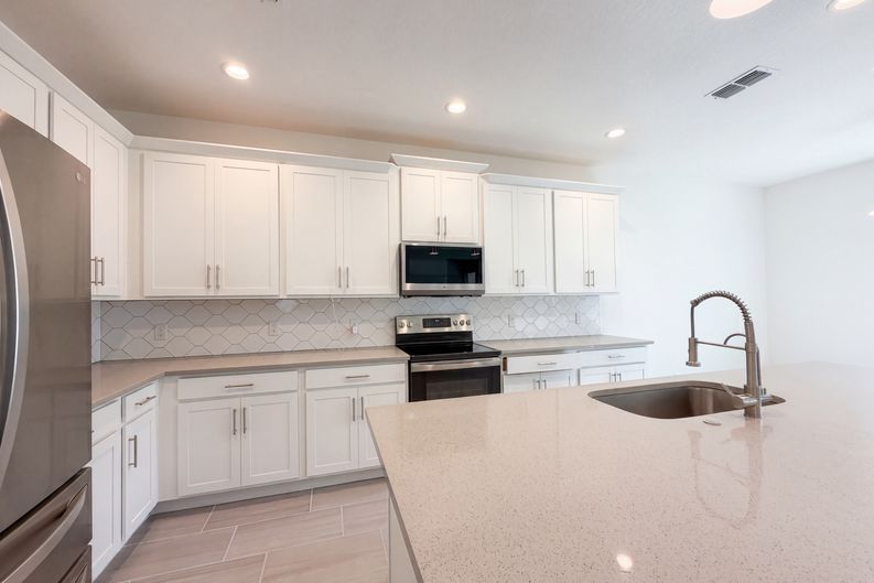 Photo 8 of 22 of 7725 Scicli Way, Clermont, FL