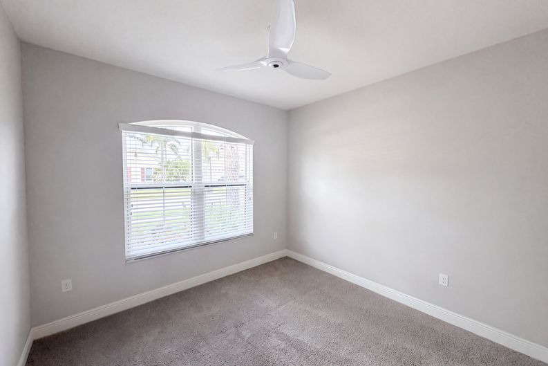 Photo 12 of 44 of 2575 Grand Lakeside Dr, Palm Harbor, FL