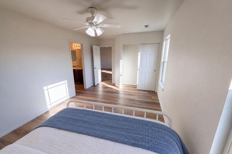 Photo 31 of 54 of 5406 S Fultondale Way, Aurora, CO