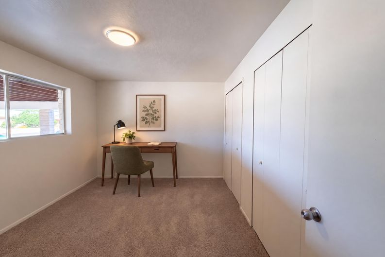Photo 12 of 21 of 1137 E Brenda Dr, Casa Grande, AZ