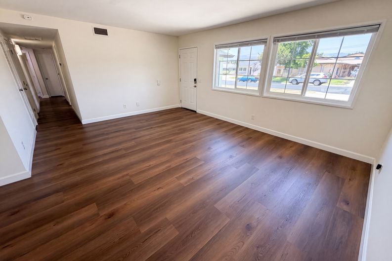 Photo 6 of 30 of 21312 E Greenhaven St, Covina, CA