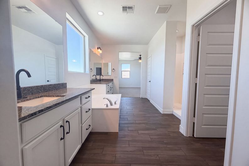 Photo 10 of 23 of 2166 W Madisen Marie Ave, San Tan Valley, AZ