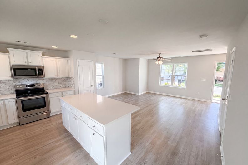 Photo 9 of 21 of 8222 Gabon Ct, Charlotte, NC