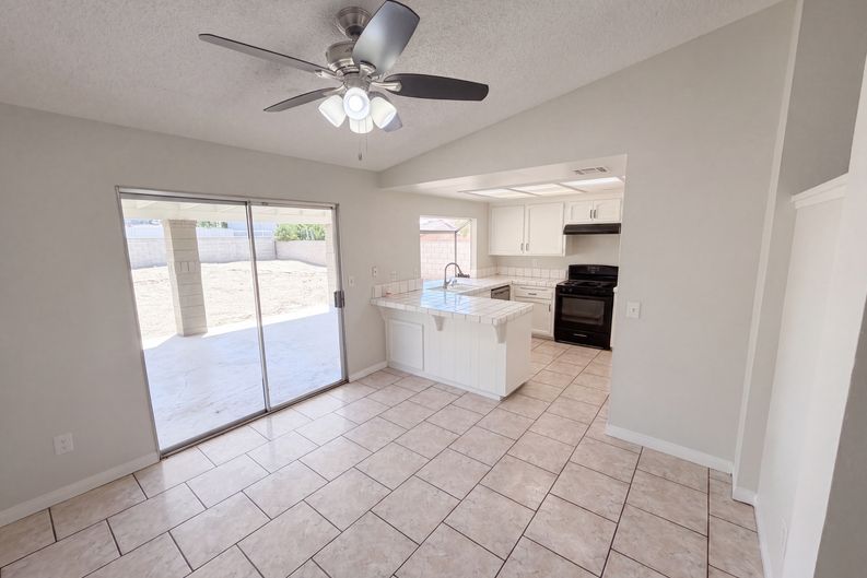 Photo 6 of 25 of 2796 Shiells Ave, Jurupa Valley, CA