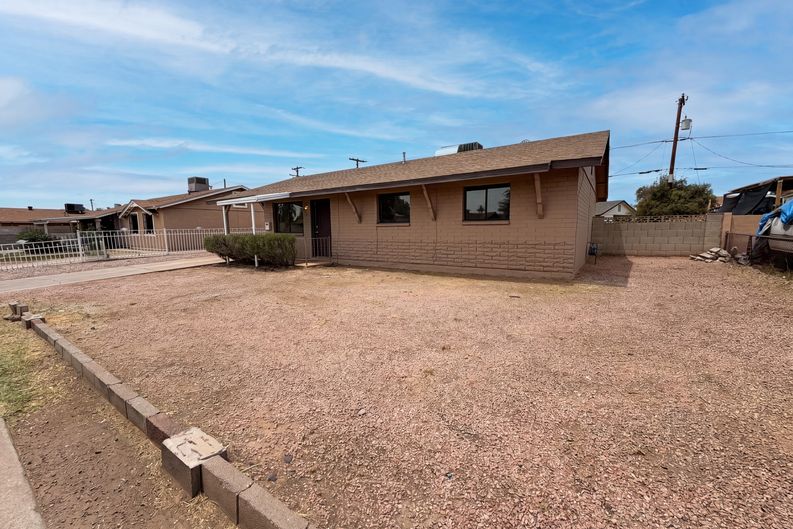 Photo 17 of 19 of 4636 N 67th Ave, Phoenix, AZ