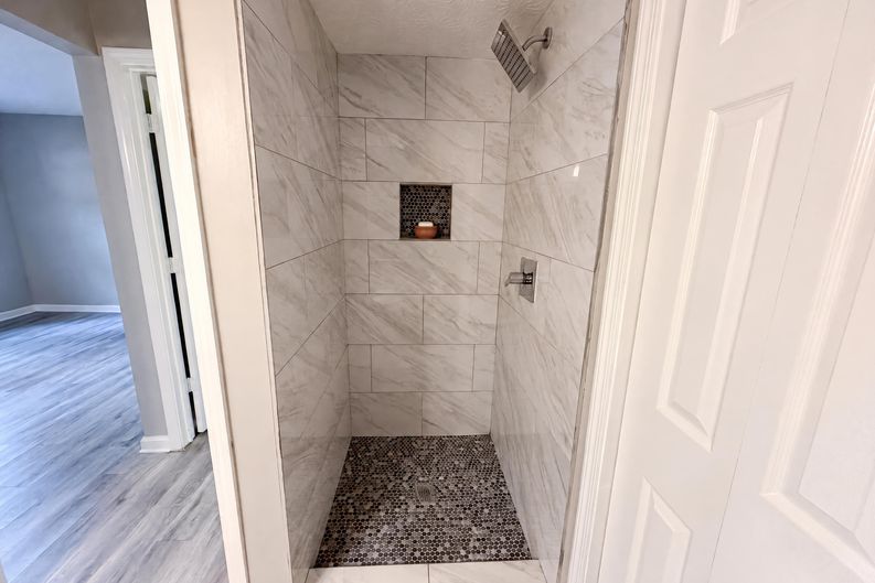 Photo 12 of 19 of 5067 Redan Rd, Stone Mountain, GA