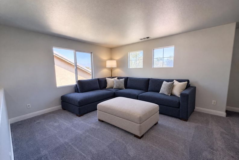 Photo 14 of 33 of 1265 Lavender Ln, Hemet, CA