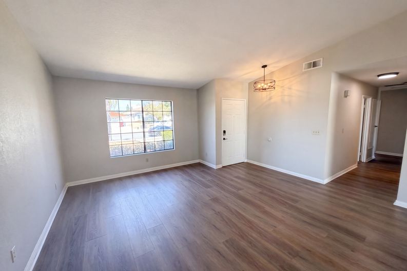 Photo 9 of 22 of 25431 Pistache Ct, Murrieta, CA