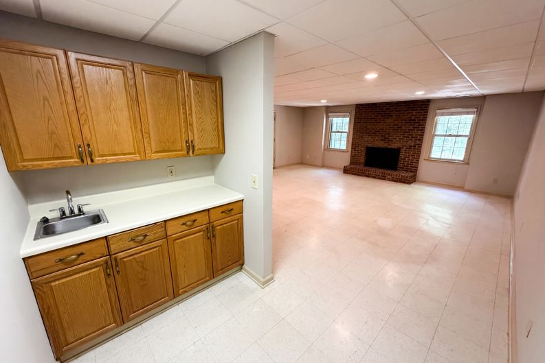 Photo 31 of 46 of 2360 Kimbrough Ct, Atlanta, GA