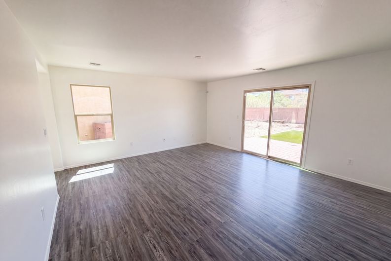 Photo 9 of 21 of 935 W Placita Canalito, Green Valley, AZ