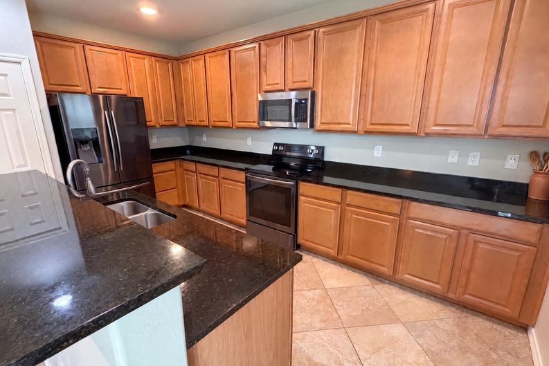 Photo 7 of 42 of 11719 W Port Au Prince Ln, El Mirage, AZ