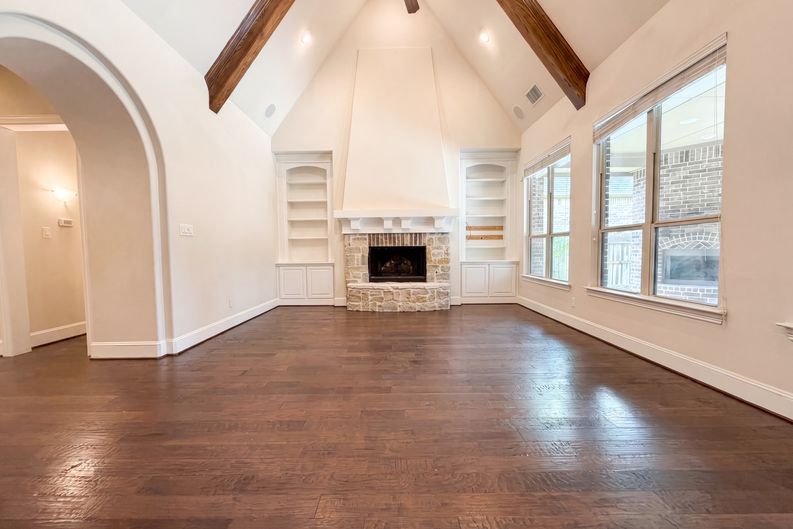 Photo 8 of 30 of 27911 Warren Park Dr, Katy, TX
