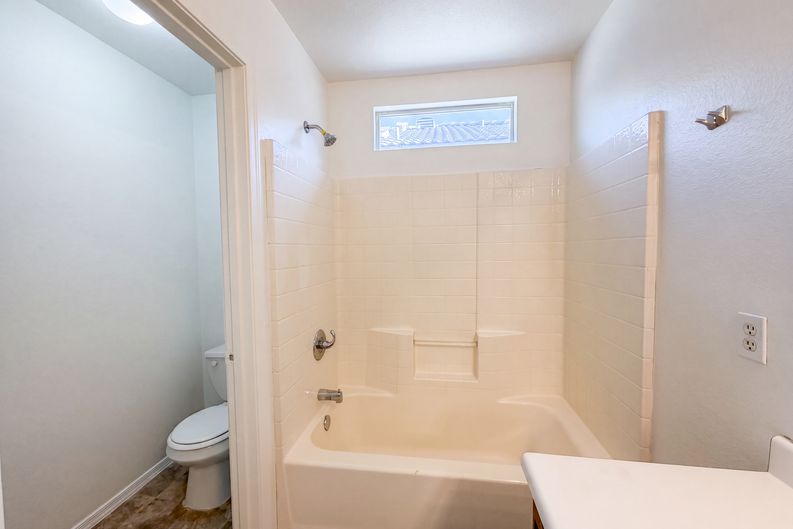 Photo 13 of 50 of 1515 E Bloch Rd, Phoenix, AZ
