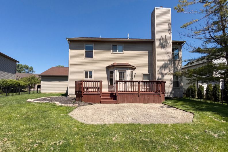 Photo 5 of 29 of 4976 Vicksburg Ln, Hilliard, OH