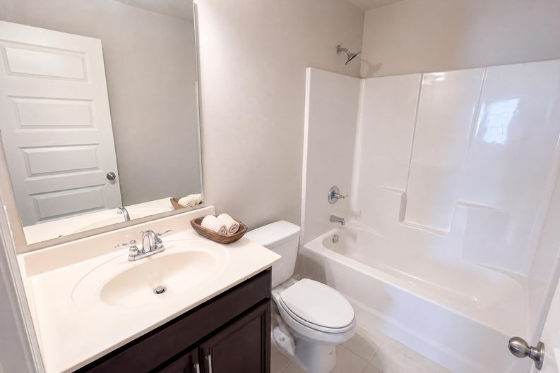 Photo 17 of 25 of 24 Silky Oak Cir SW, Huntsville, AL