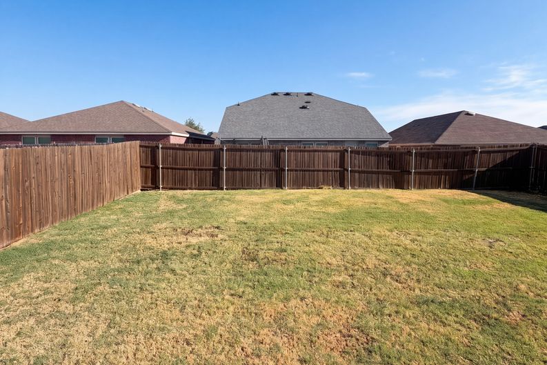 Photo 15 of 16 of 3029 Adrian Creek Dr, Little Elm, TX