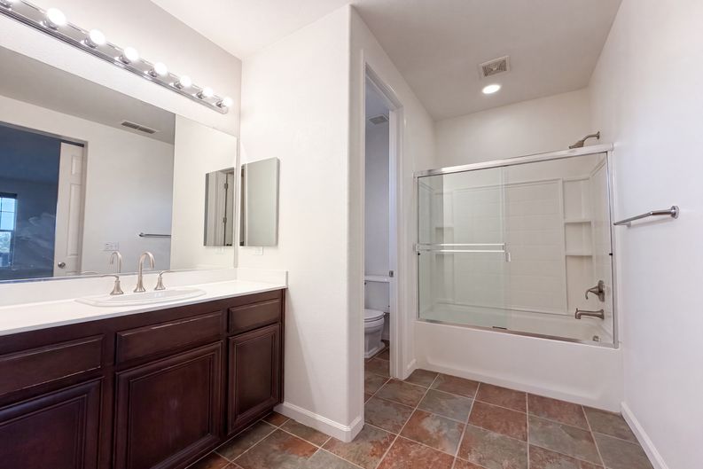 Photo 22 of 31 of 6107 Lonetree Blvd, Rocklin, CA