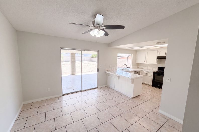 Photo 7 of 25 of 2796 Shiells Ave, Jurupa Valley, CA