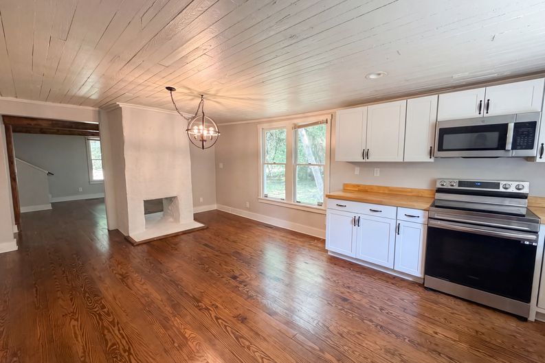 Photo 6 of 17 of 571 Winston St, Franklinton, NC