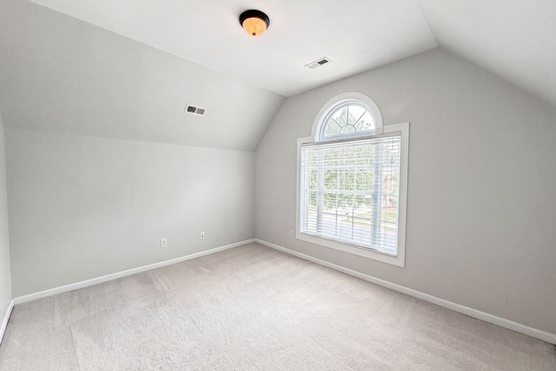 Photo 10 of 22 of 12312 Chesley Dr, Charlotte, NC