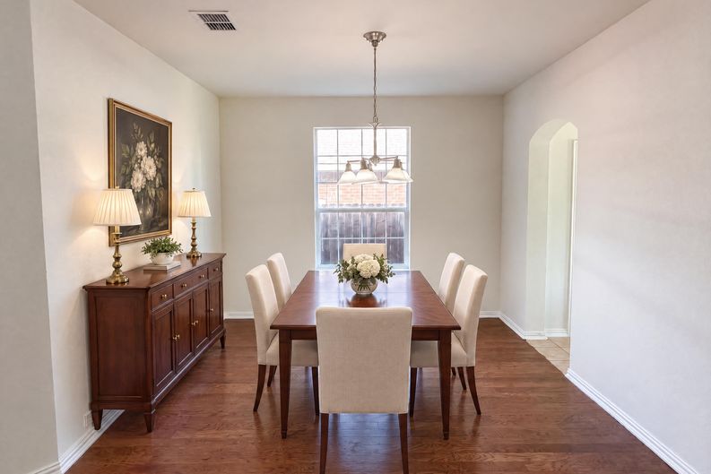 Photo 9 of 25 of 1421 Sparrow Dr, Little Elm, TX