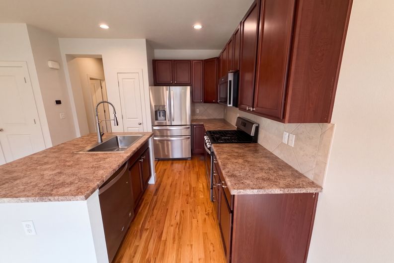 Photo 6 of 64 of 10469 Rutledge St, Parker, CO