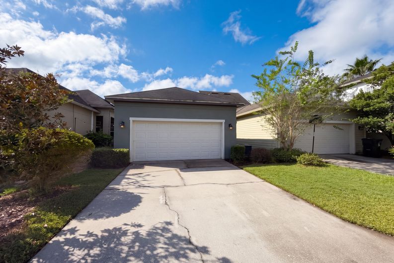 Photo 37 of 39 of 8231 Laureate Blvd, Orlando, FL