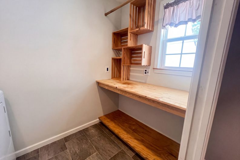 Photo 11 of 26 of 2504 Thomas Langston Rd, Winterville, NC
