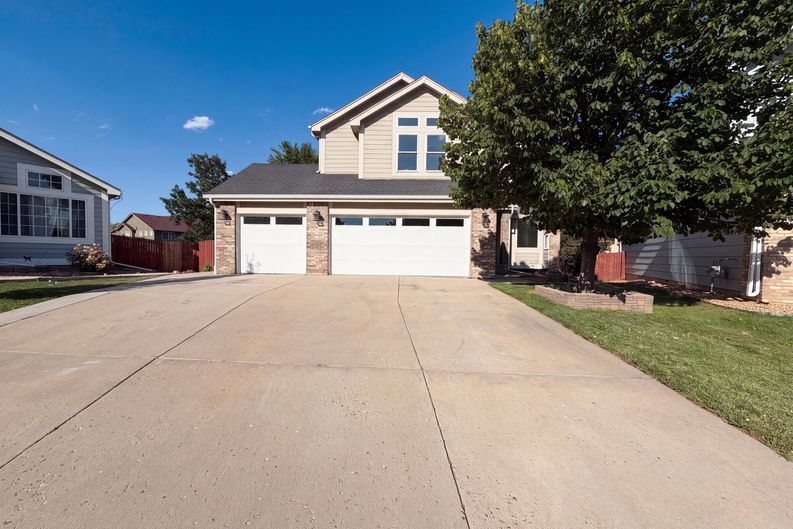 Photo 38 of 48 of 10562 Falcon St, Longmont, CO