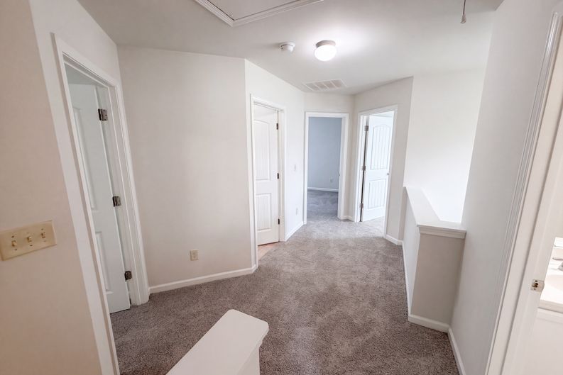 Photo 16 of 41 of 821 Walnut Woods Dr, Braselton, GA