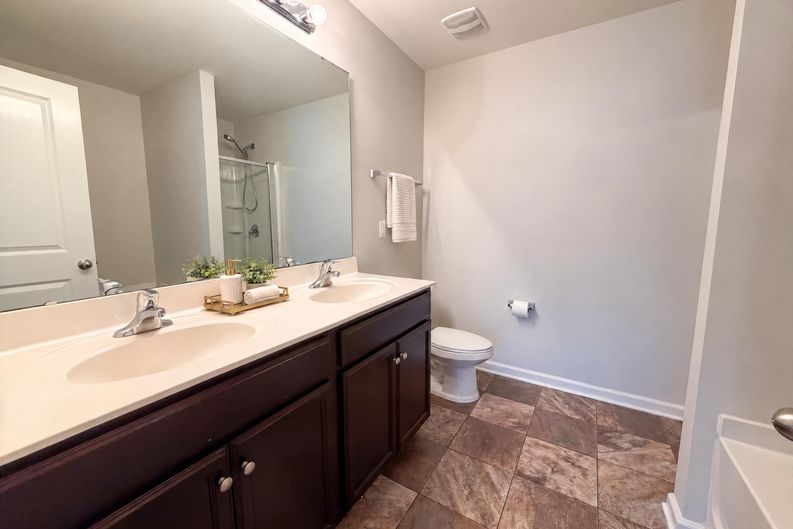 Photo 9 of 17 of 3462 Pridgen Ridge Dr, Winston Salem, NC