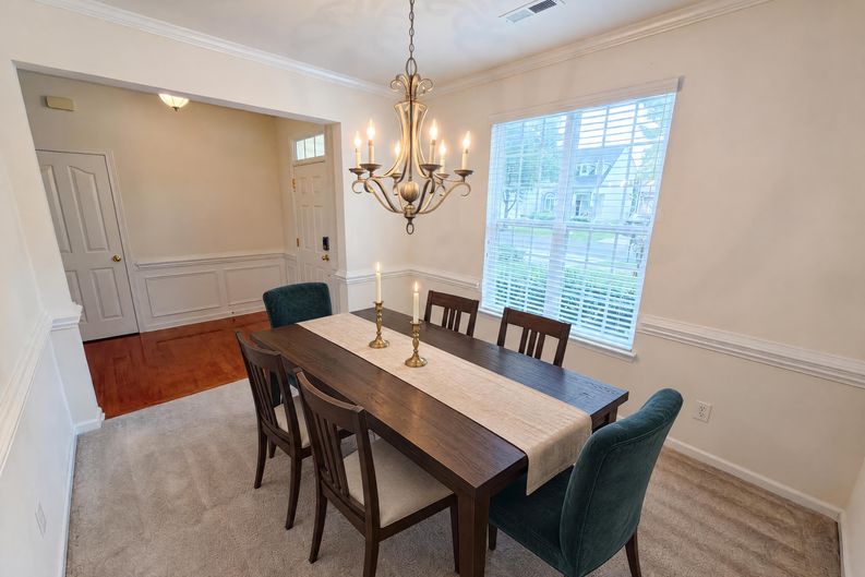 Photo 6 of 17 of 17240 Westmill Ln, Charlotte, NC