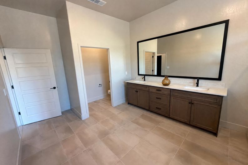 Photo 21 of 26 of 2287 N Marion Ave, Clovis, CA