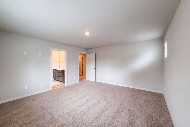 Photo 4 of 20 of 33412 SW Callahan Rd, Scappoose, OR