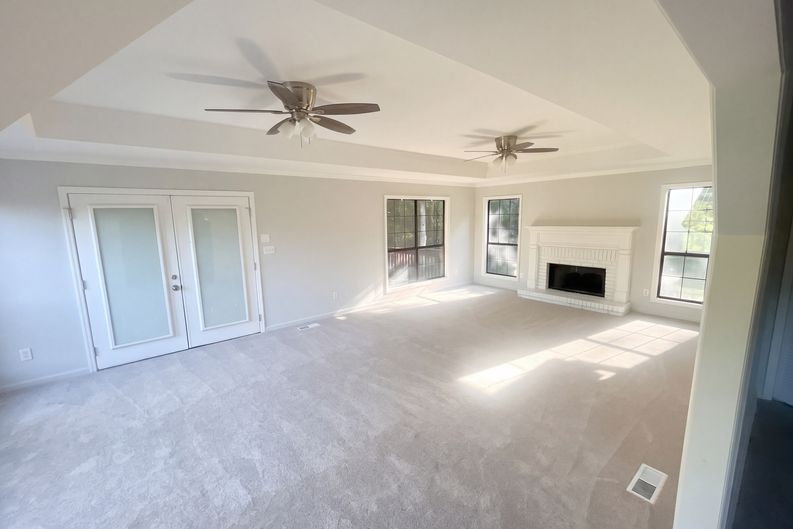 Photo 8 of 30 of 8857 Lakeridge Ter, Pinson, AL
